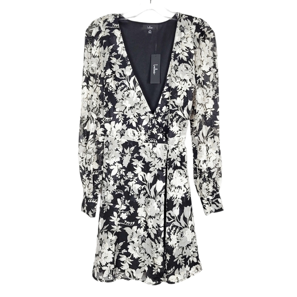 LULUS Ever So Perfect Black and White Floral Jacquard Mini Wrap Dress NWT